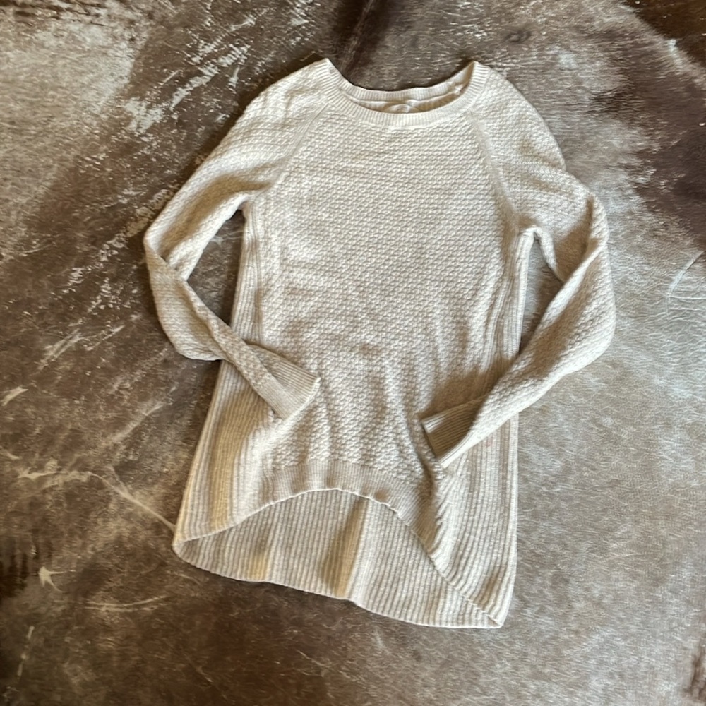 Ann Taylor Loft Beige sweater. XS